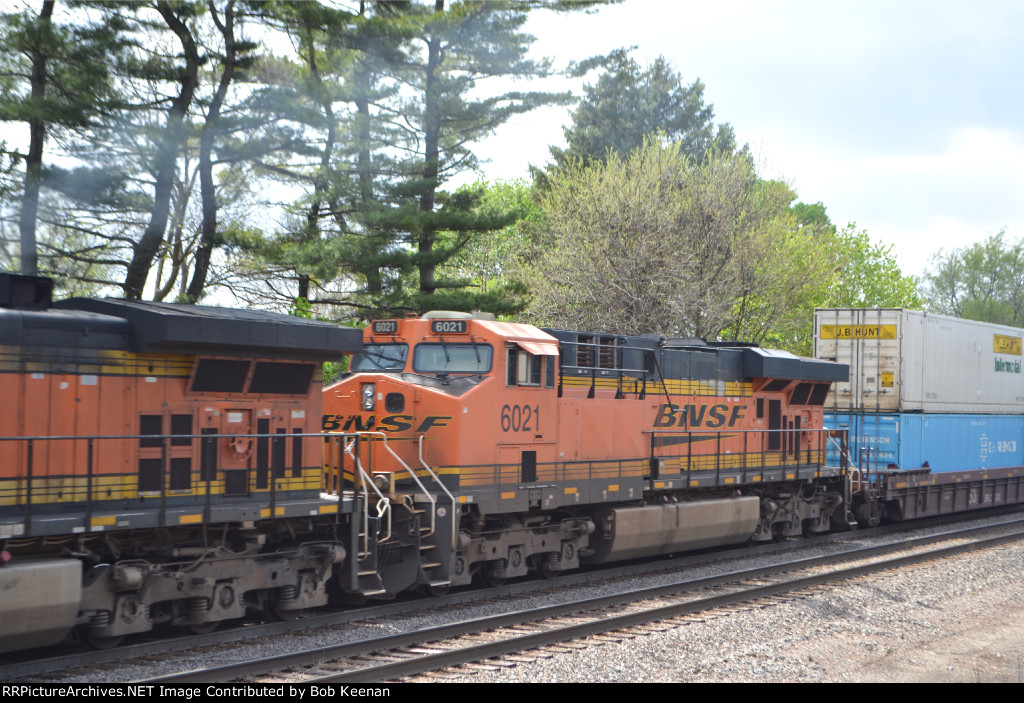 BNSF 6021